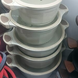 UCC 10pcs cookware set.